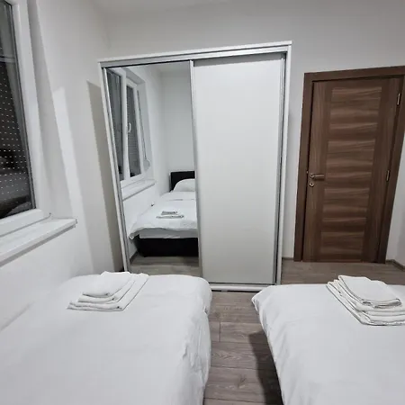 شقة & Auto Kamp Gaj *